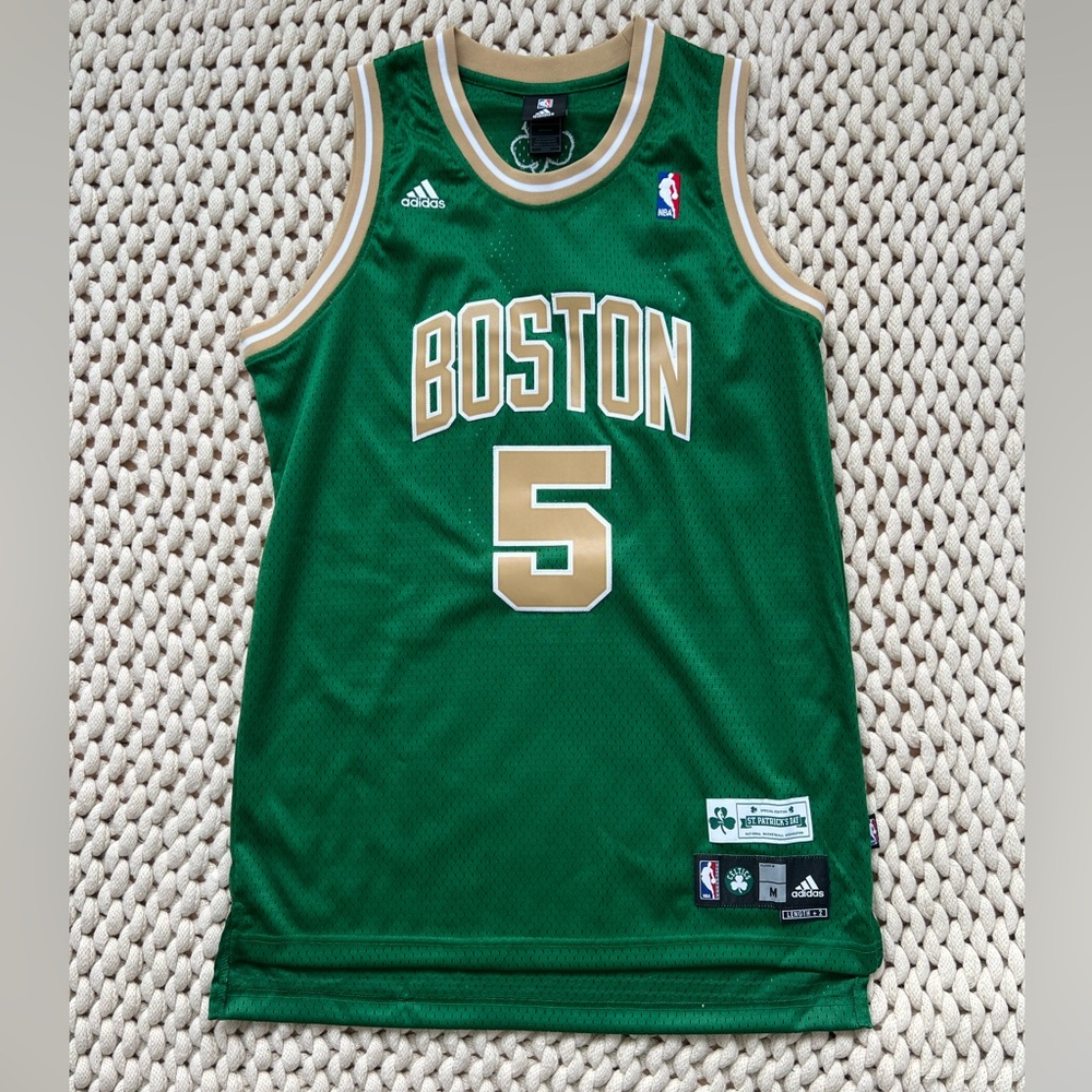 Boston Celtics Garnett #5 Jersey Adidas size medium length +2 St. Patrick’s Day